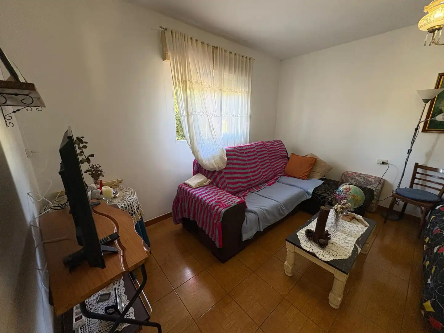 Sala de estar de Casa o chalet en venta en Covelo con Jardín privado, Trastero y Amueblado