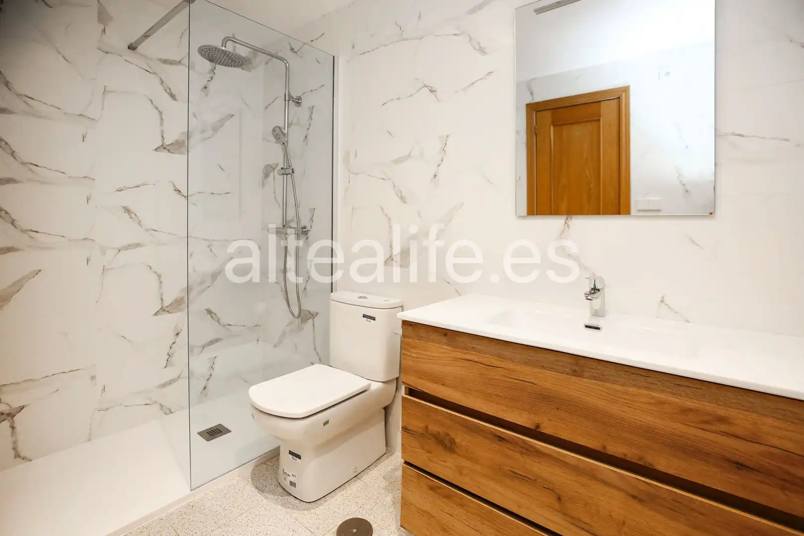 Baño de Apartamento de alquiler en Altea con Aire acondicionado, Terraza y Trastero