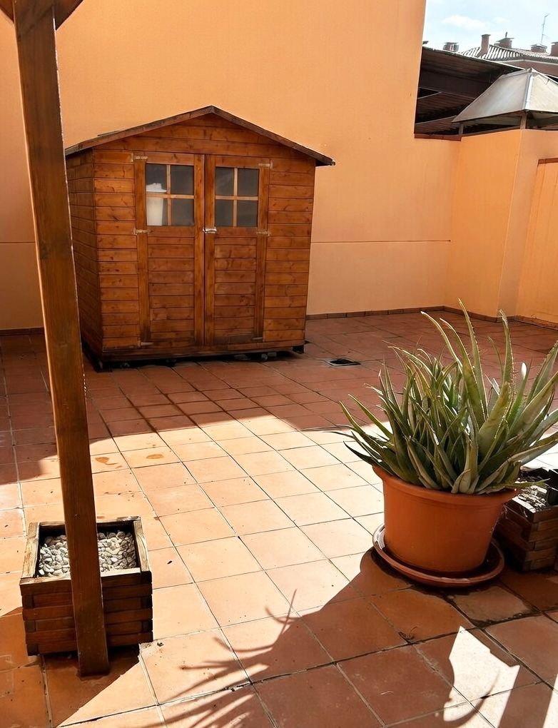 Terrassa de Planta baixa en venda en Girona Capital amb Aire condicionat, Calefacció i Forn