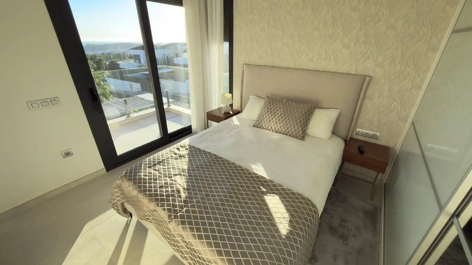 Habitación de Casa o chalet de alquiler en Finestrat con Aire acondicionado, Calefacción y Jardín privado