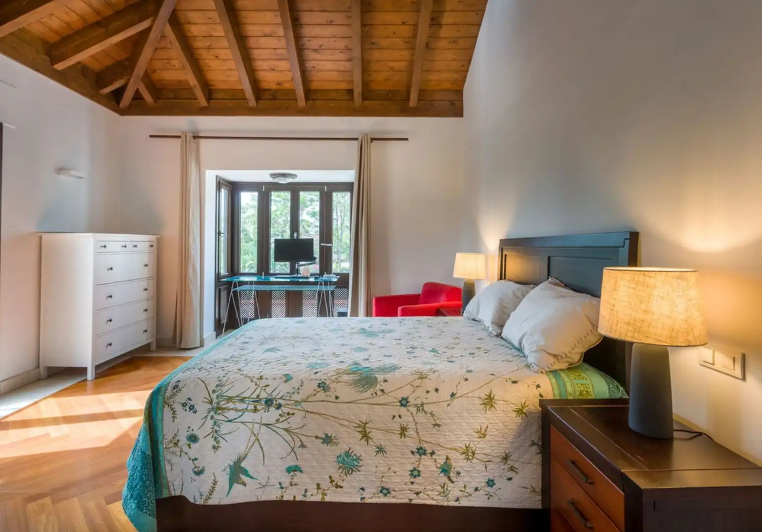 Dormitori de Casa o xalet de lloguer en Marbella amb Aire condicionat, Terrassa i Piscina