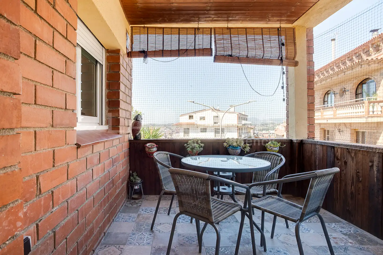 Terrasse von Einfamilien-Reihenhaus zum Verkauf in Les Franqueses del Vallès mit Klimaanlage, Heizung und Parkett
