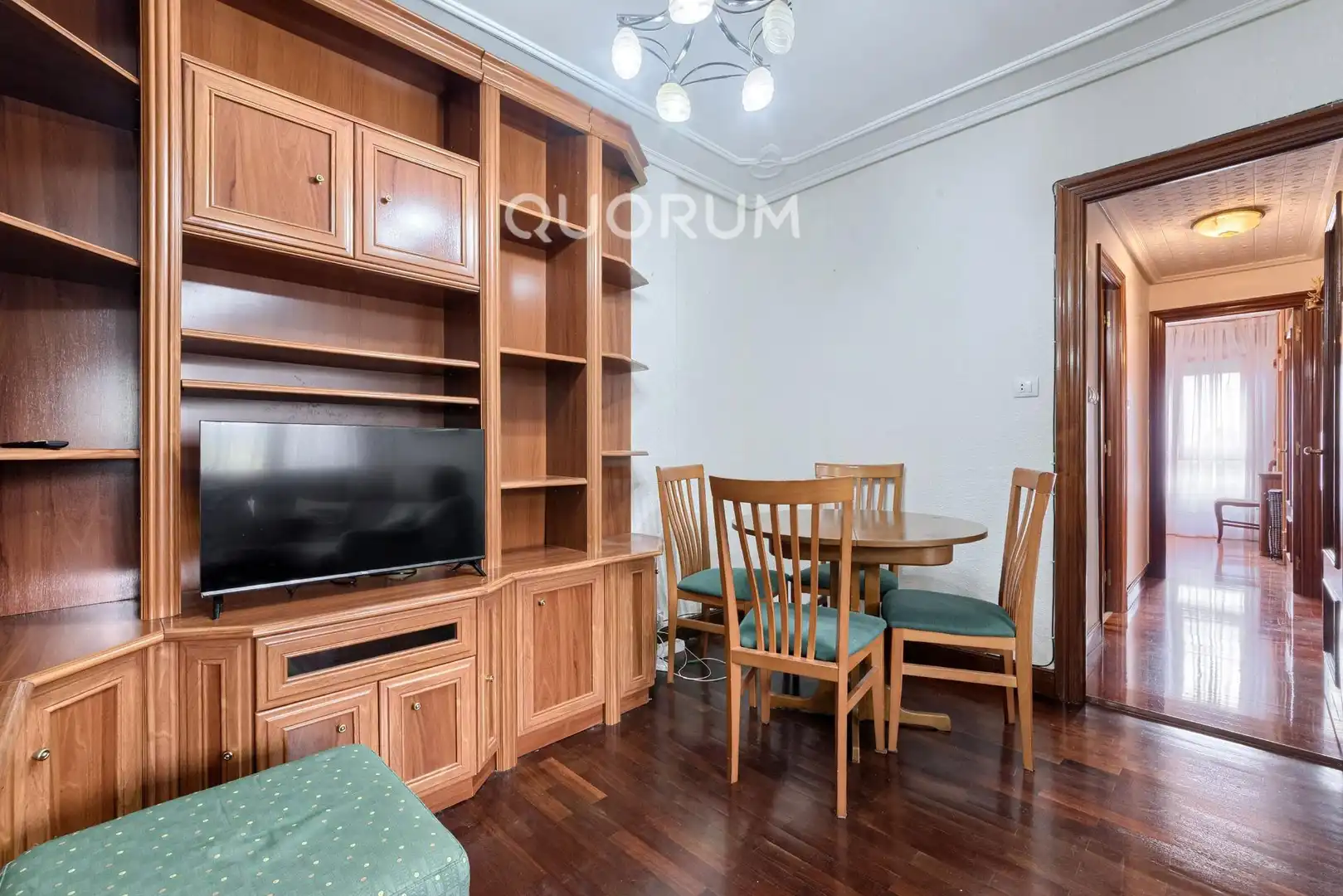 Wohnzimmer von Wohnung zum Verkauf in Kalero - Basozelai