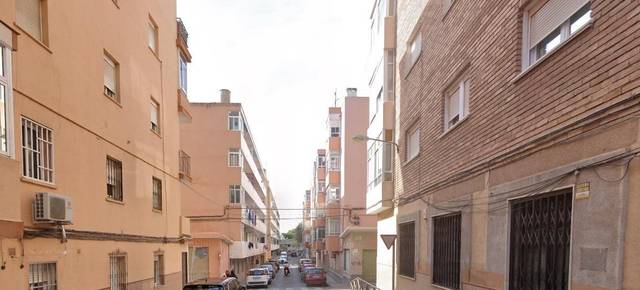 Piso en Venta en Los Ángeles - Cruz de Caravaca