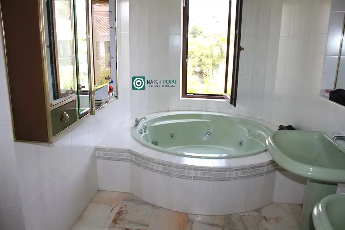 Bany de Casa o xalet en venda en Almuñécar amb Moblat