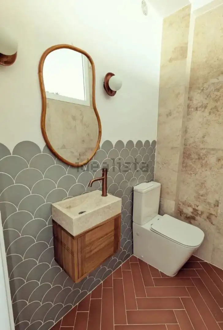 Bathroom of Flat for rent in Valencia  with Air Conditioner, Heating and Furnished