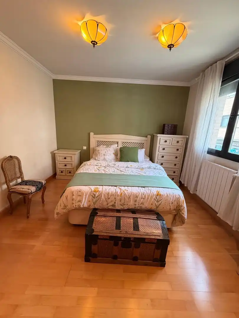Habitación de Casa adosada en venta en Valdemoro con Aire acondicionado, Calefacción y Jardín privado