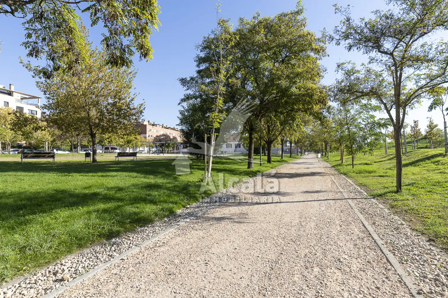 Einfamilien-Reihenhaus zum Verkauf in Alcalá de Henares mit Heizung und Terrasse