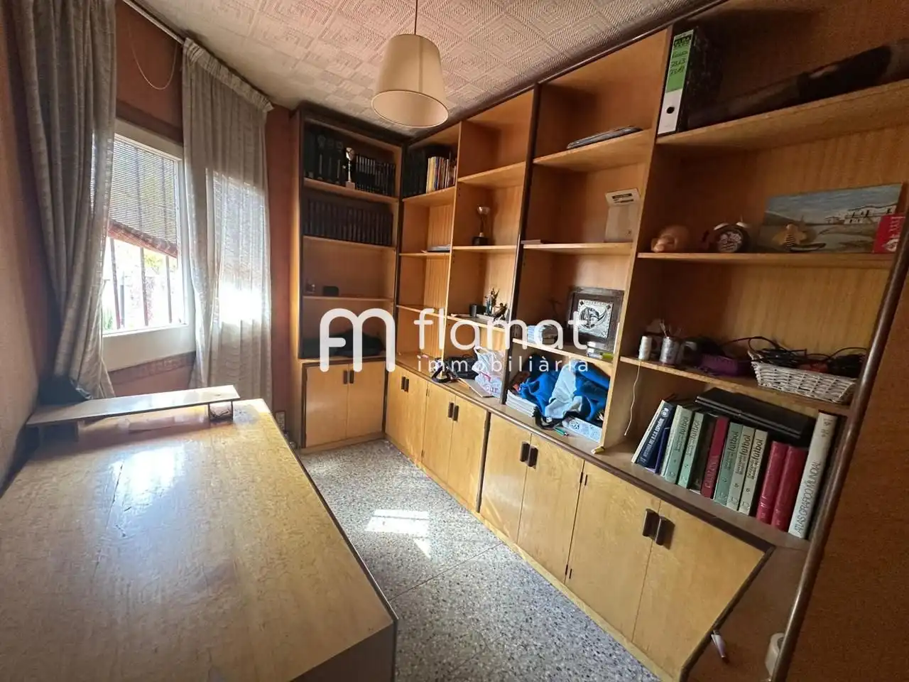 Sala de estar de Edificio en venta en Santa Coloma de Gramenet