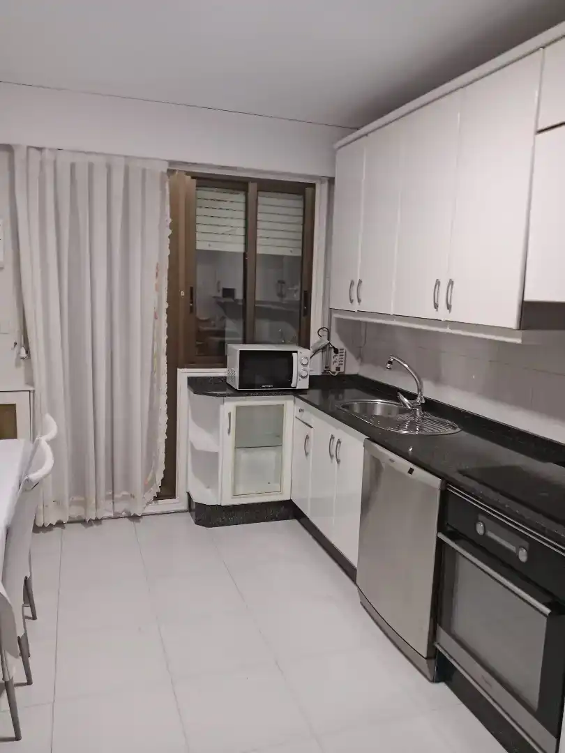 Kitchen of Flat for rent in Vigo   with Parquet flooring, Furnished and Balcony