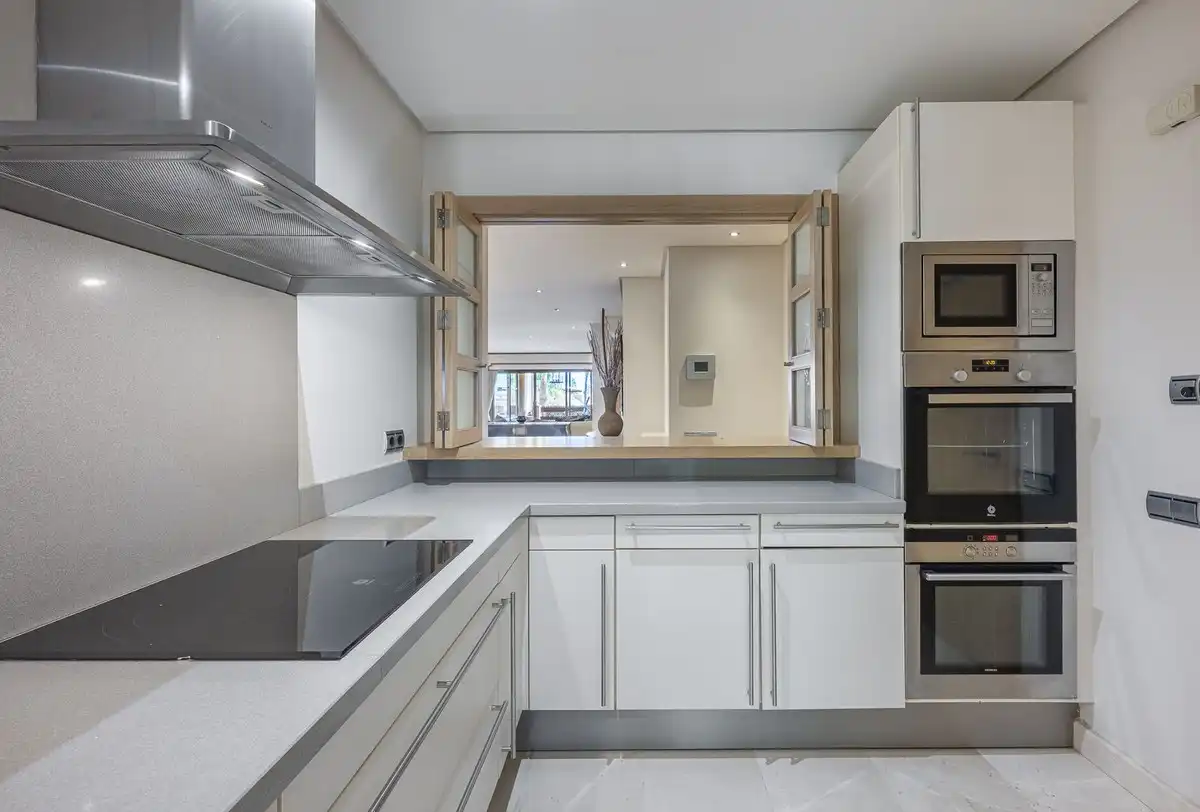 Piso con ascensor en venta en Milla de Oro, imagen 17
