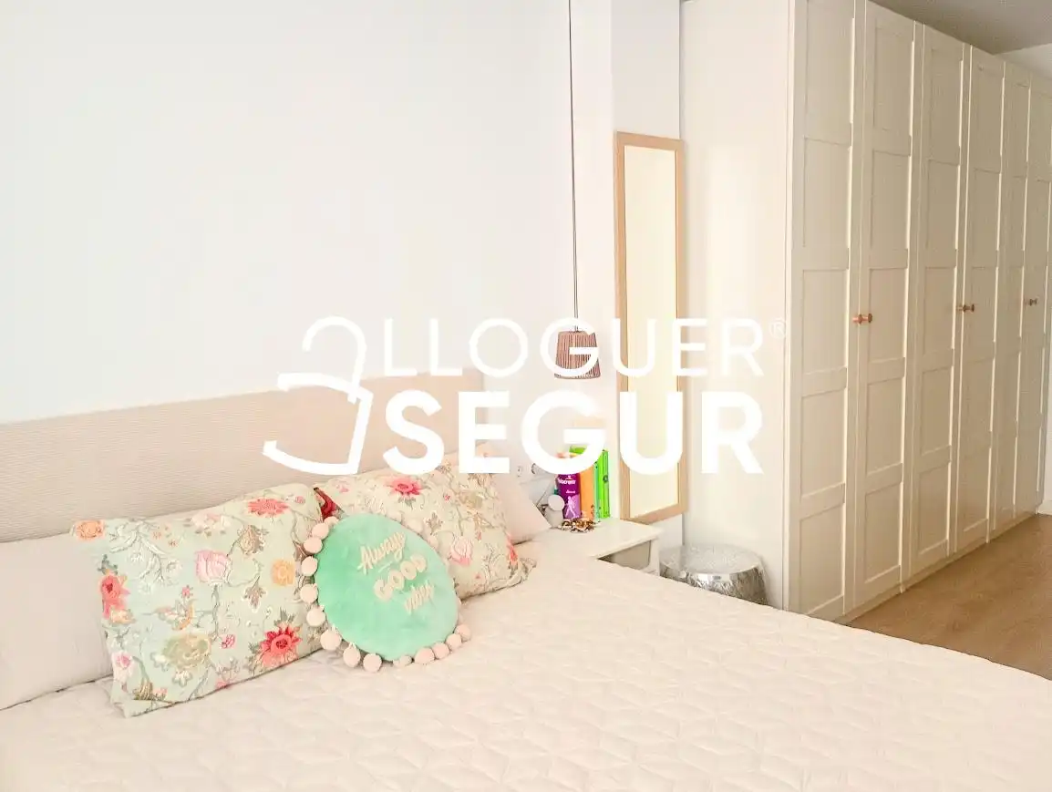 Schlafzimmer von Wohnung zur Miete in Sant Boi de Llobregat mit Klimaanlage und Terrasse