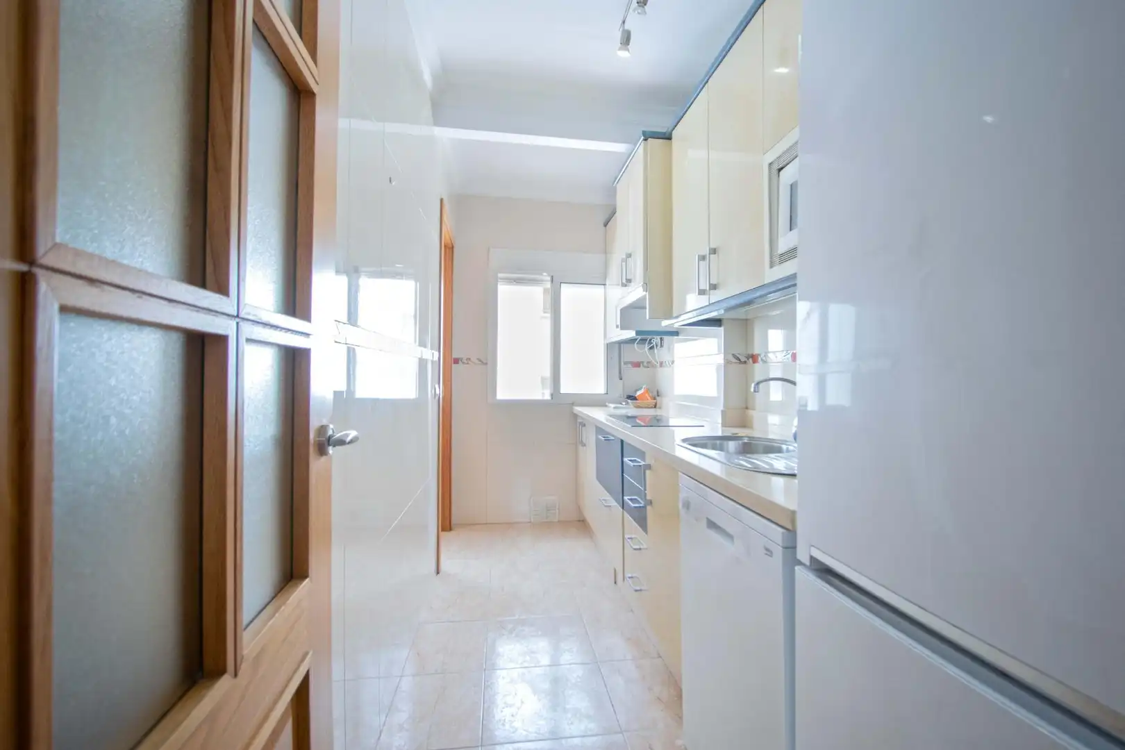 Cocina de Piso en venta en Sevilla con Aire acondicionado