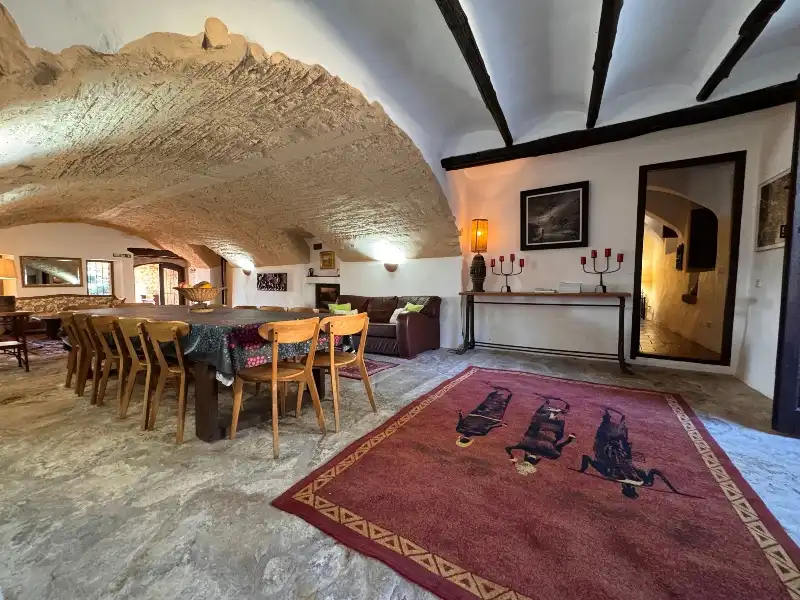 Finca rústica en venta en Ullastret con Aire acondicionado, Calefacción y Jardín privado