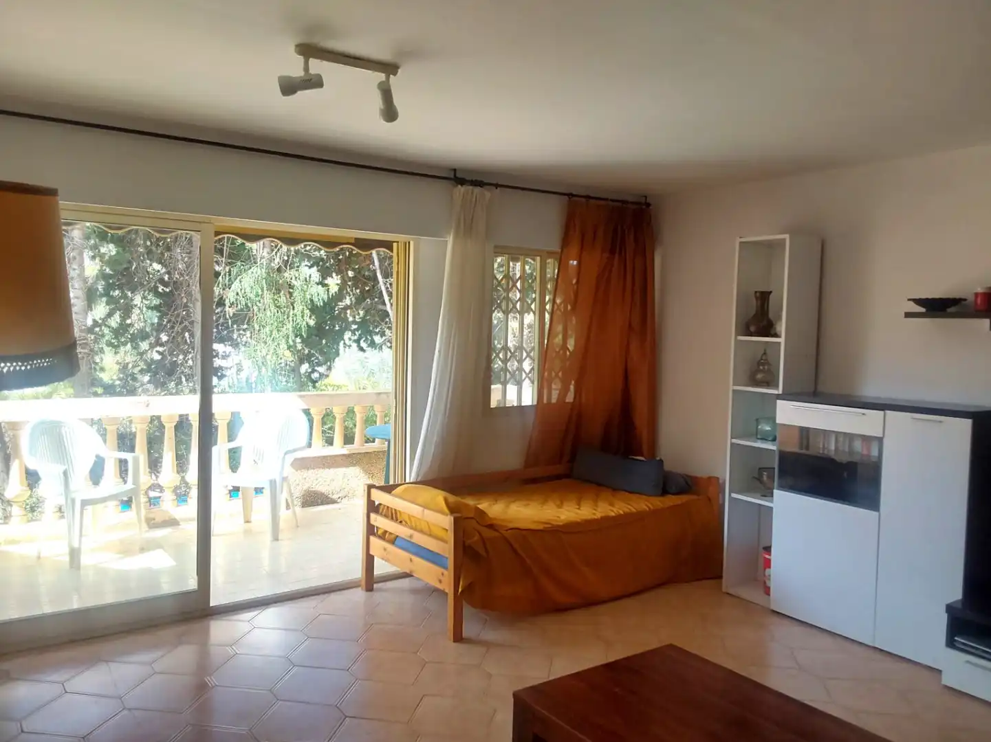 Dormitori de Pis en venda en El Campello amb Jardí privat, Terrassa i Piscina