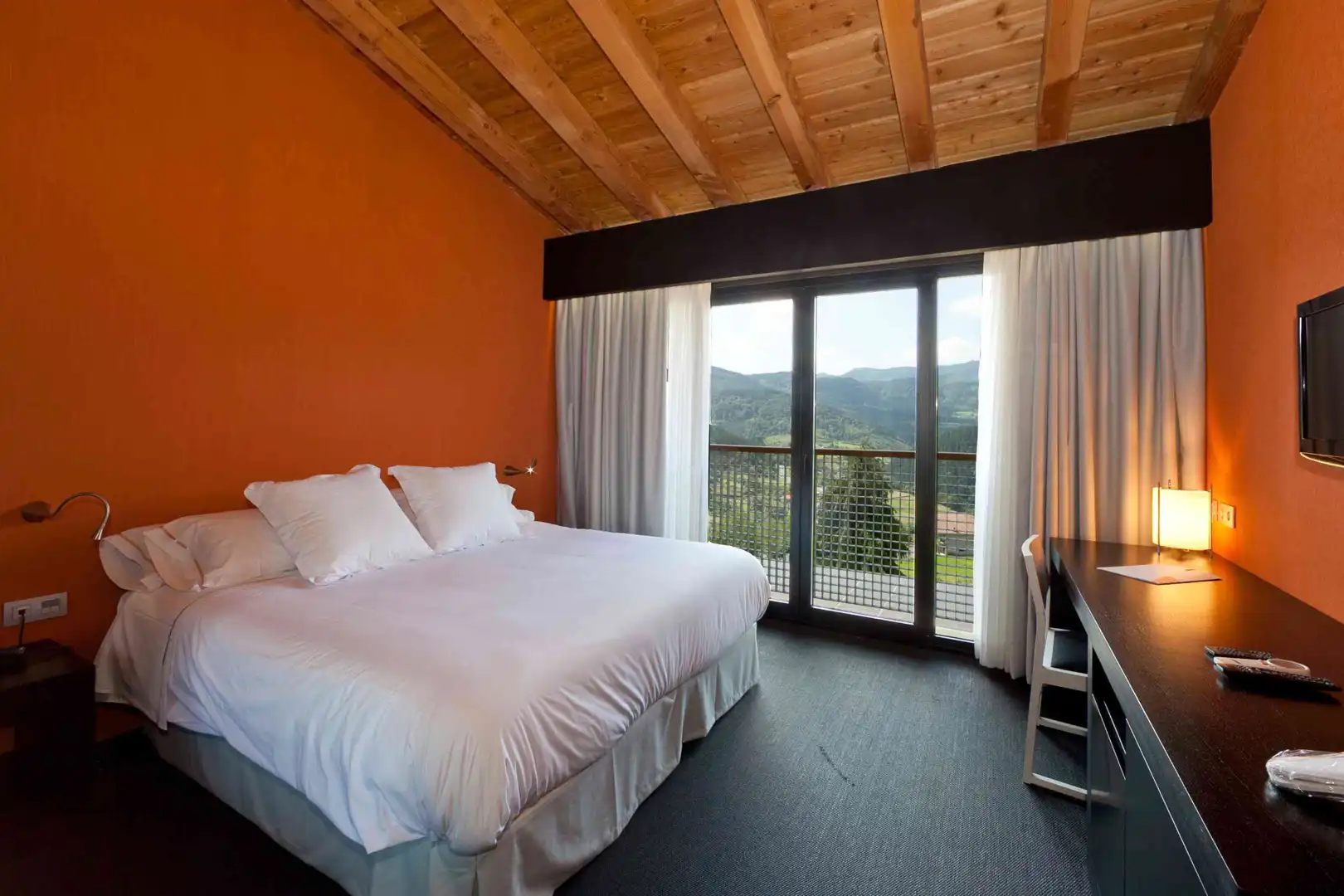 Habitación de Edificio en venta en Zeanuri
