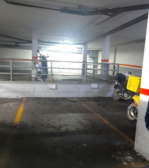 Foto 2 de Garaje en venta en Centre, Sant Boi de Llobregat