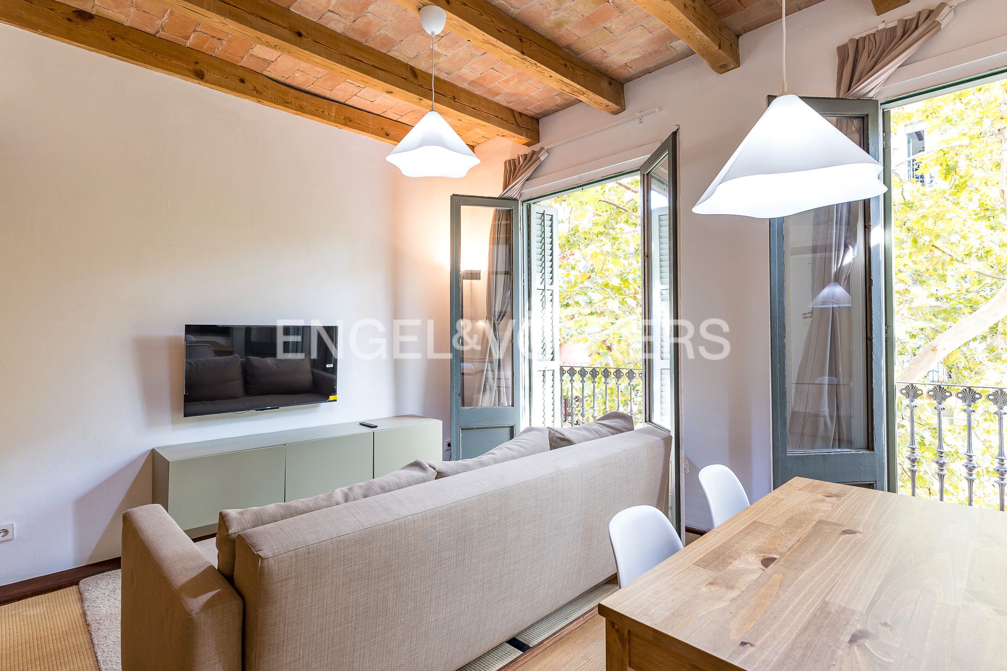 Living room of Apartment to rent in  Barcelona Capital  with Air Conditioner, Heating and Parquet flooring