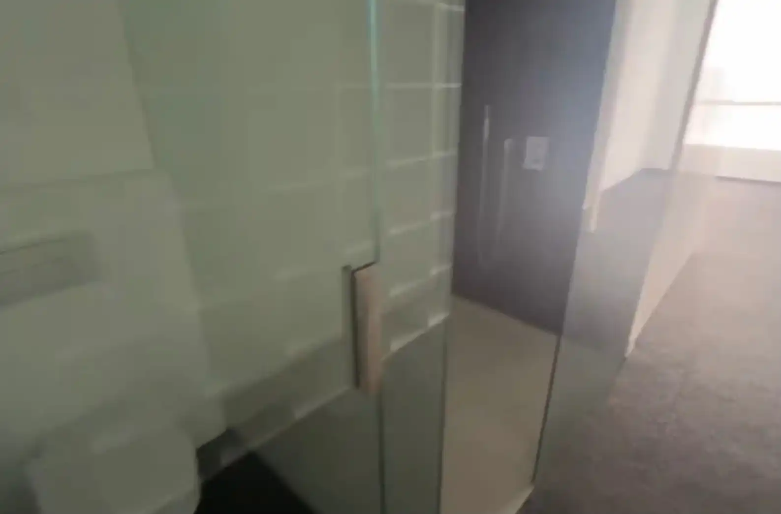 Badezimmer von Wohnung zum Verkauf in A Coruña Capital  mit Ofen