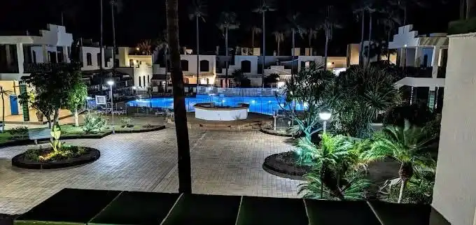 Piscina de Dúplex en venta en Arona con Aire acondicionado, Terraza y Amueblado