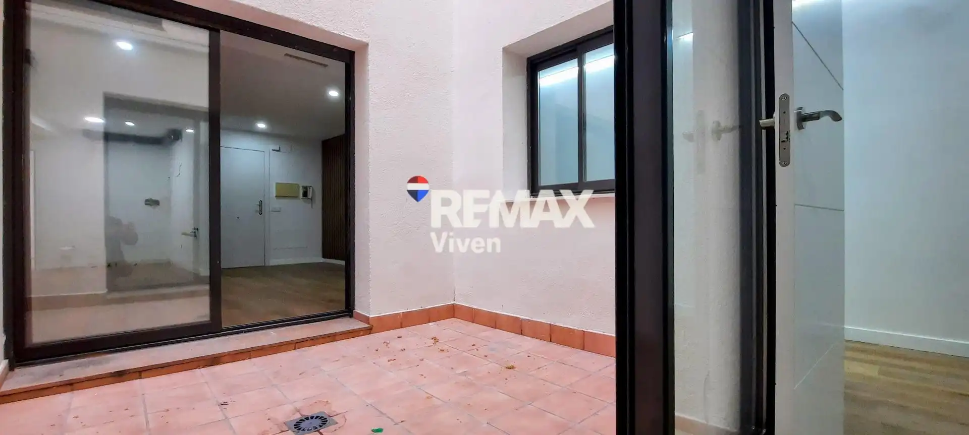 Planta baja en venta en Vilanova i la Geltrú con Aire acondicionado, Calefacción y Parquet