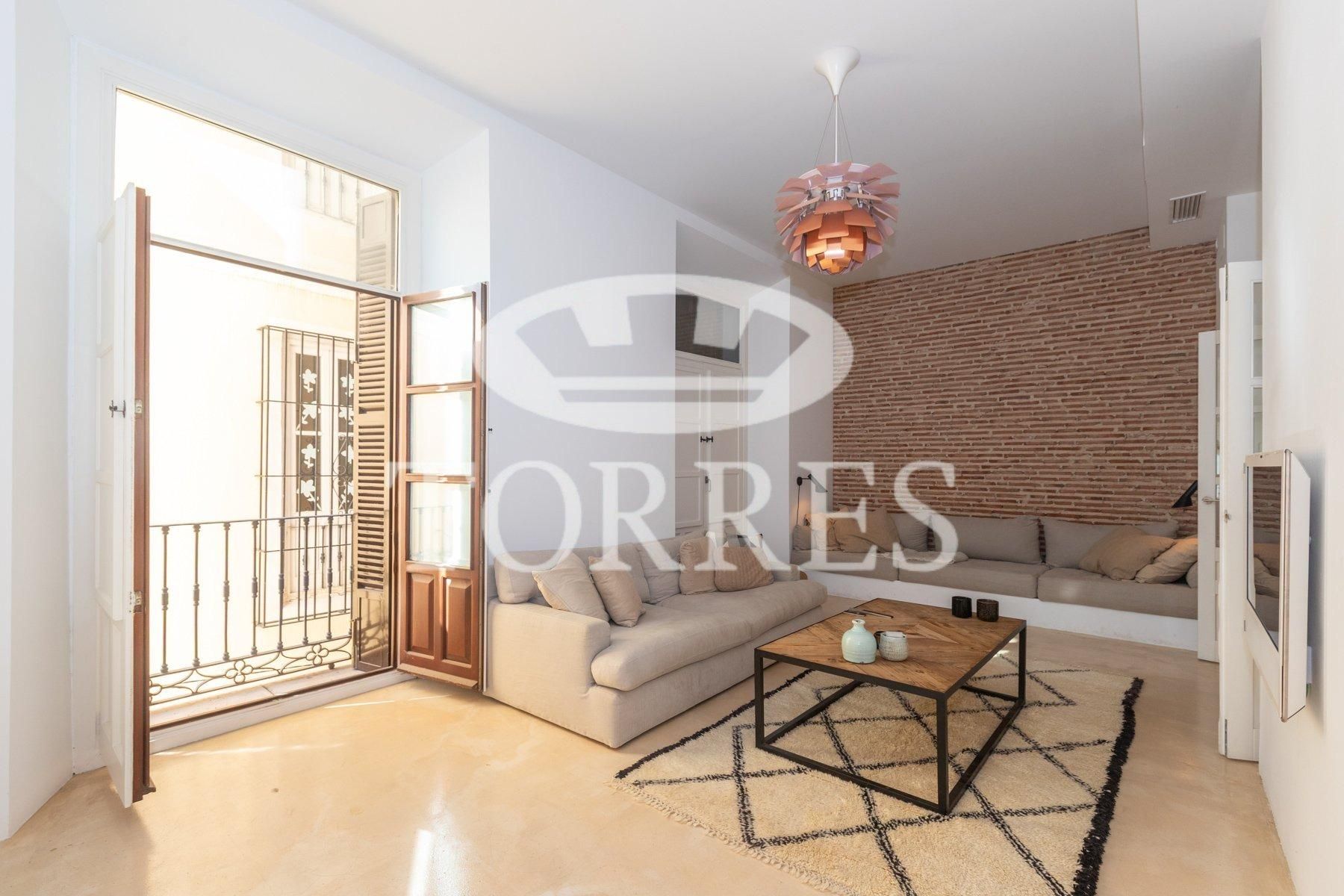 Exterior view of House or chalet for sale in Málaga Capital  with Air Conditioner, Storage room and Furnished