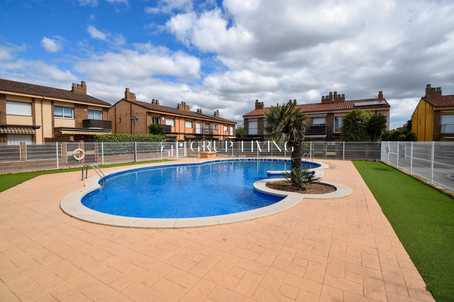 Piscina de Casa o xalet en venda en Cambrils amb Calefacció, Jardí privat i Terrassa