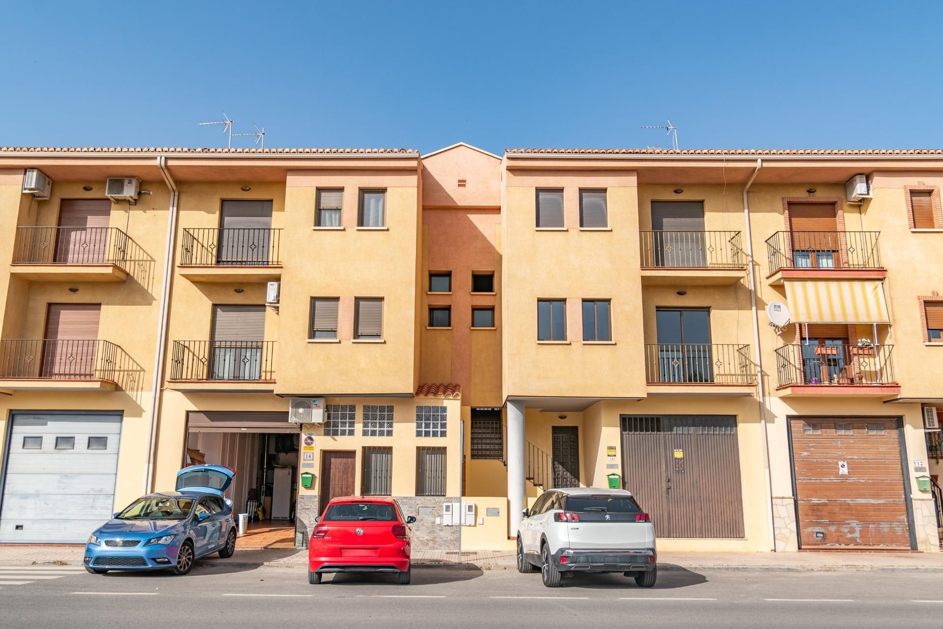 Exterior view of Duplex for sale in Guadix  with Heating and Balcony
