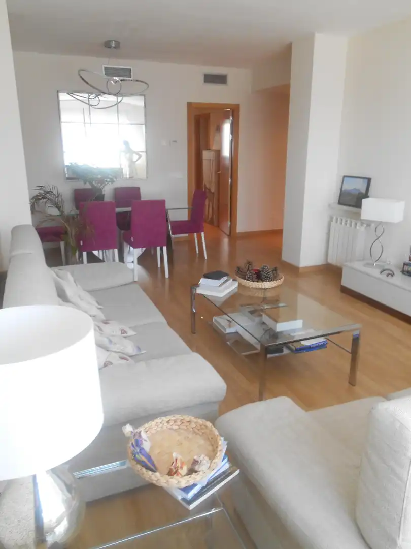 Sala d'estar de Pis de lloguer en Leganés amb Calefacció, Traster i Piscina