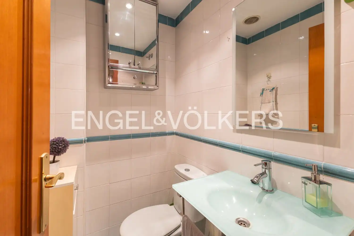 Baño de Casa o chalet en venta en La Pobla de Farnals con Aire acondicionado, Calefacción y Parquet