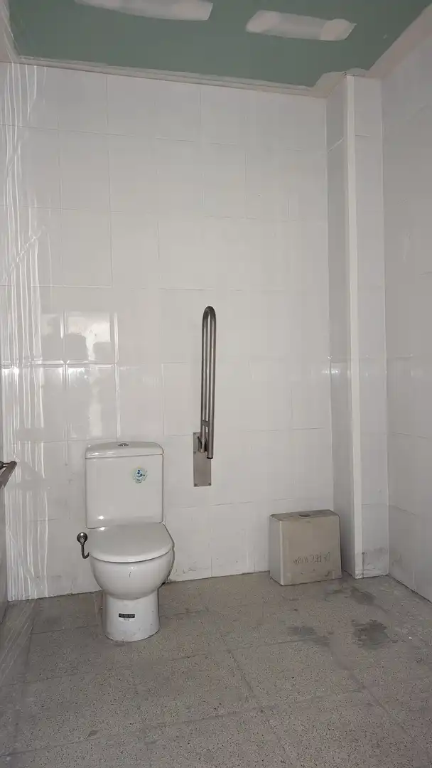 Badezimmer von Geschaftsraum zum Verkauf in L'Hospitalet de Llobregat