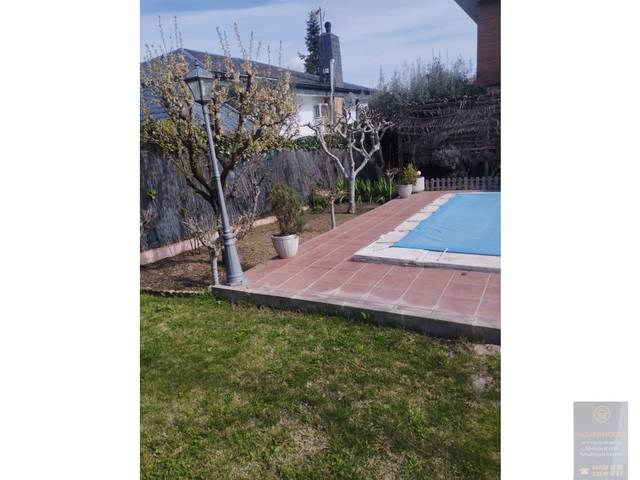 Casa-chalet en Venta en Calypo Fado