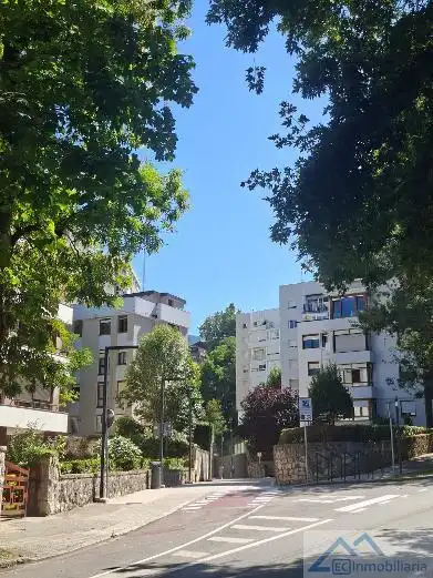 Vista exterior de Pis en venda en Santander amb Calefacció