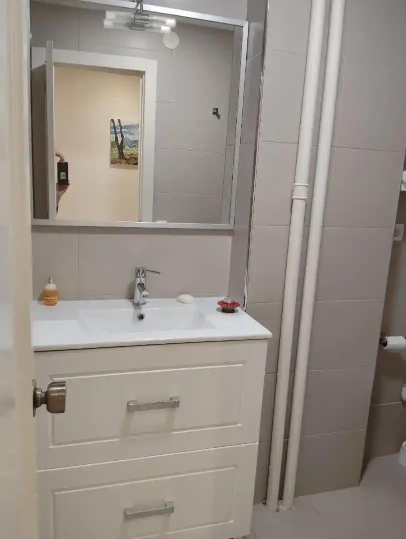 Badezimmer von Wohnung zur Miete in Lugo mit Privatgarten, Abstellraum und Möbliert