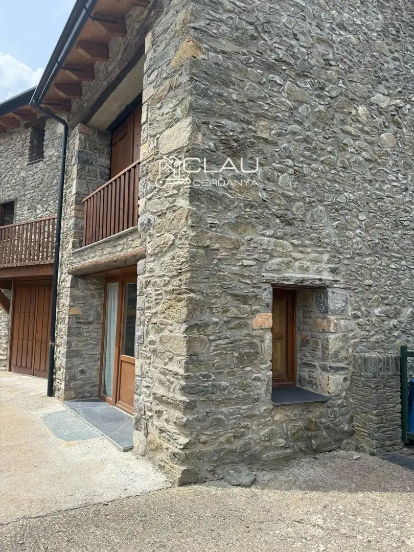 Exterior view of Houses for rent in Fontanals de Cerdanya  with Heating, Parquet flooring and Storage room
