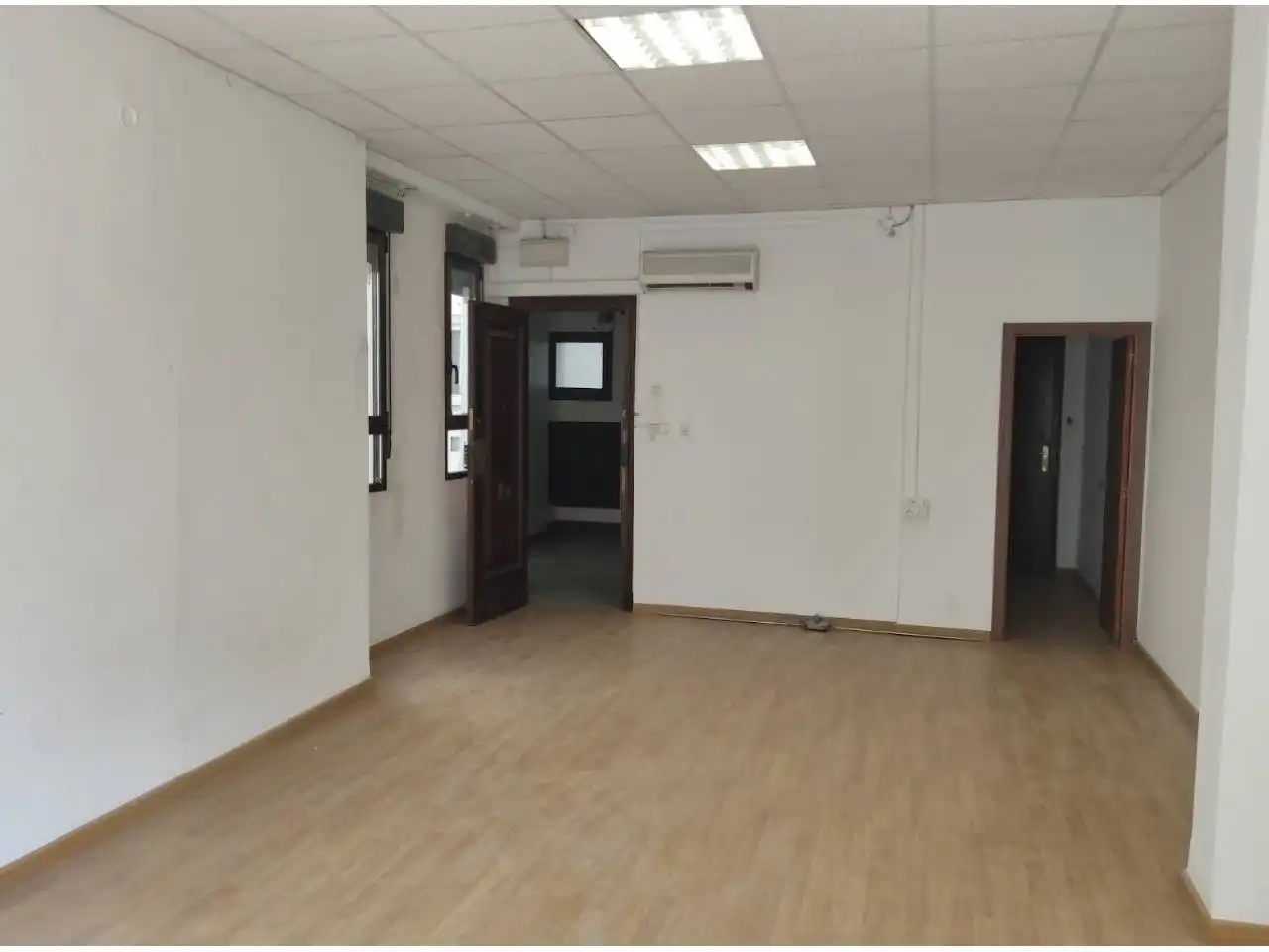 Büro zur Miete in Valencia mit Klimaanlage