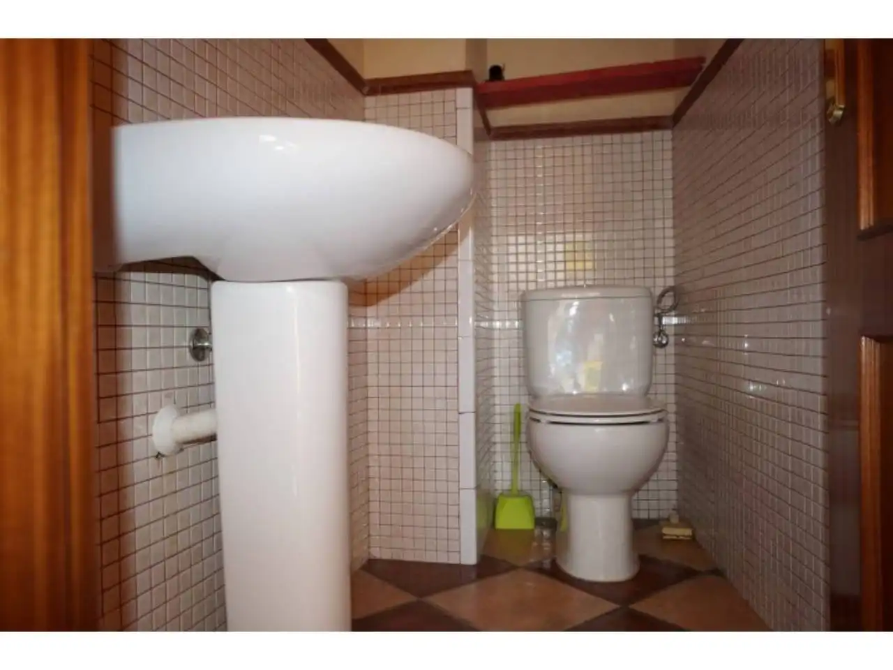 Local comercial en venda a Baena, imagen 3
