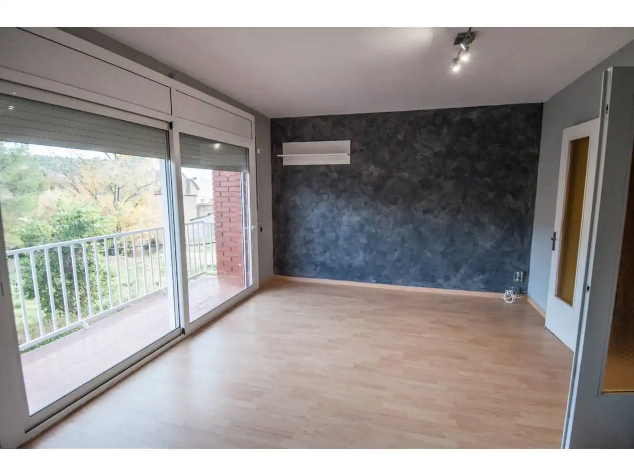 Sala d'estar de Casa o xalet en venda en Sallent amb Calefacció i Terrassa