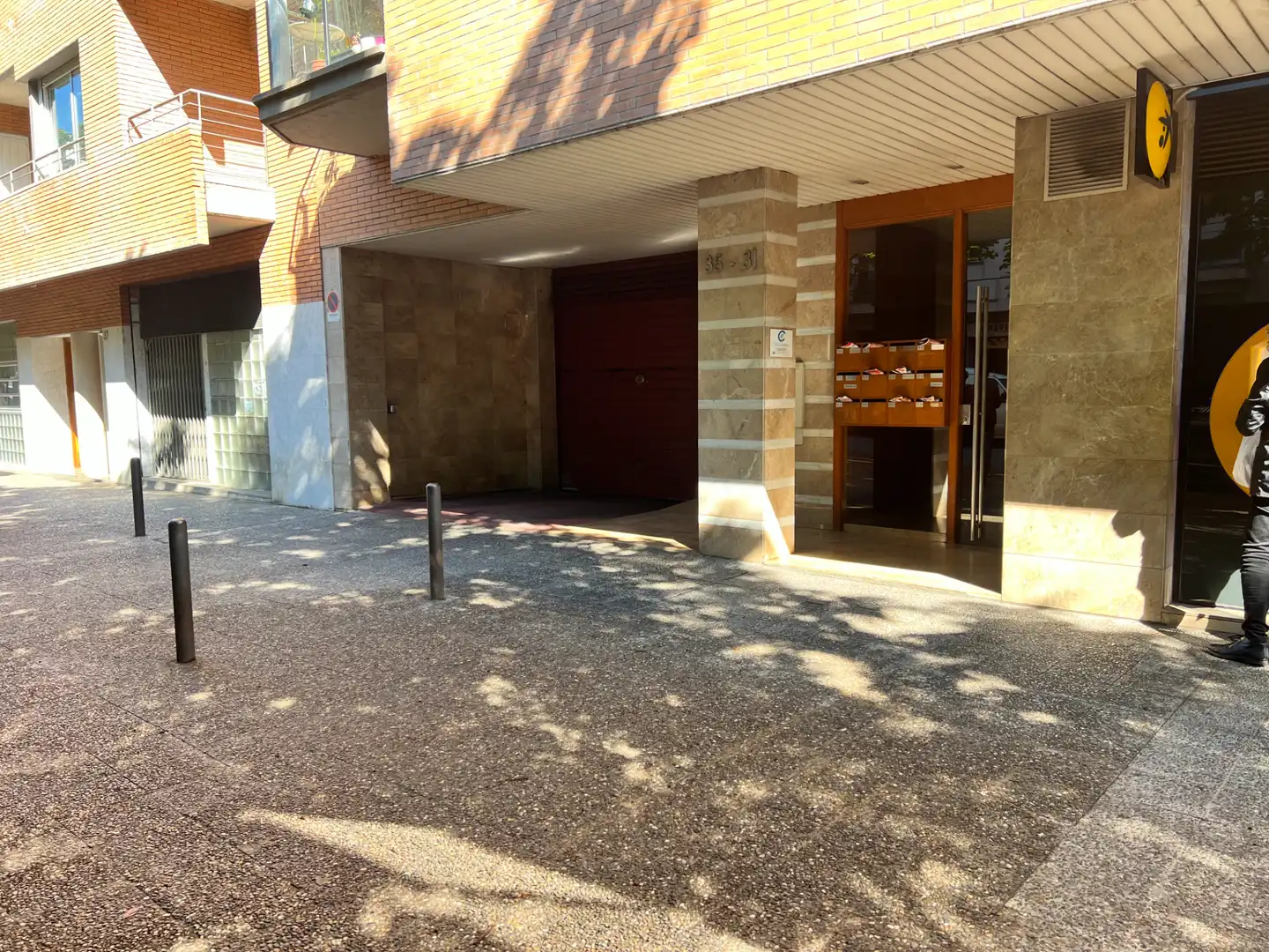 Einzelparkplatz mit Aufzug zum Verkauf in Carrer de Bernat Boades, imagen 4
