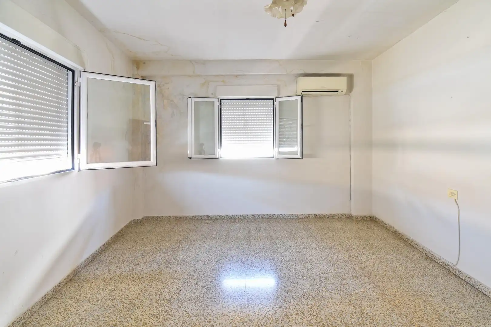 Dormitori de Casa o xalet en venda en Maracena