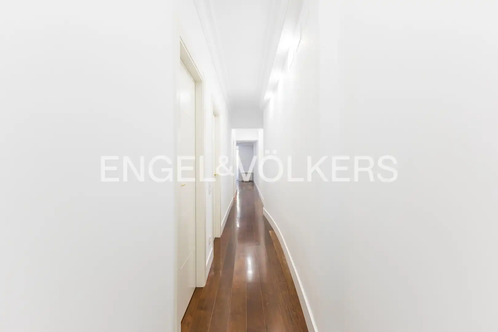 Wohnung zur Miete in Madrid mit Klimaanlage, Heizung und Balkon