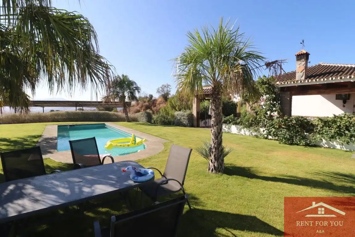 Jardí de Casa o xalet de lloguer en Alozaina amb Aire condicionat, Jardí privat i Piscina