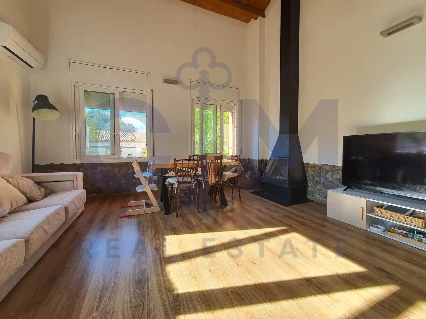 Sala de estar de Dúplex en venta en Vallgorguina, Barcelona