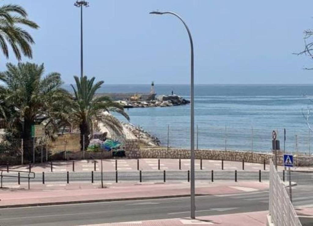 Vista exterior de Apartament en venda en Vélez-Málaga amb Terrassa