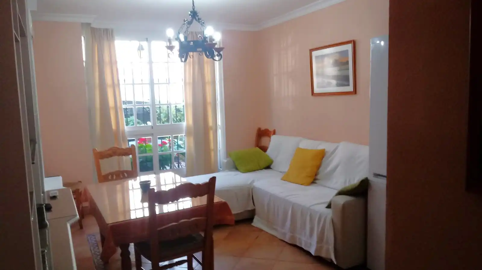 Sala de estar de Apartamento de alquiler en Sanlúcar de Barrameda con Aire acondicionado, Calefacción y Terraza