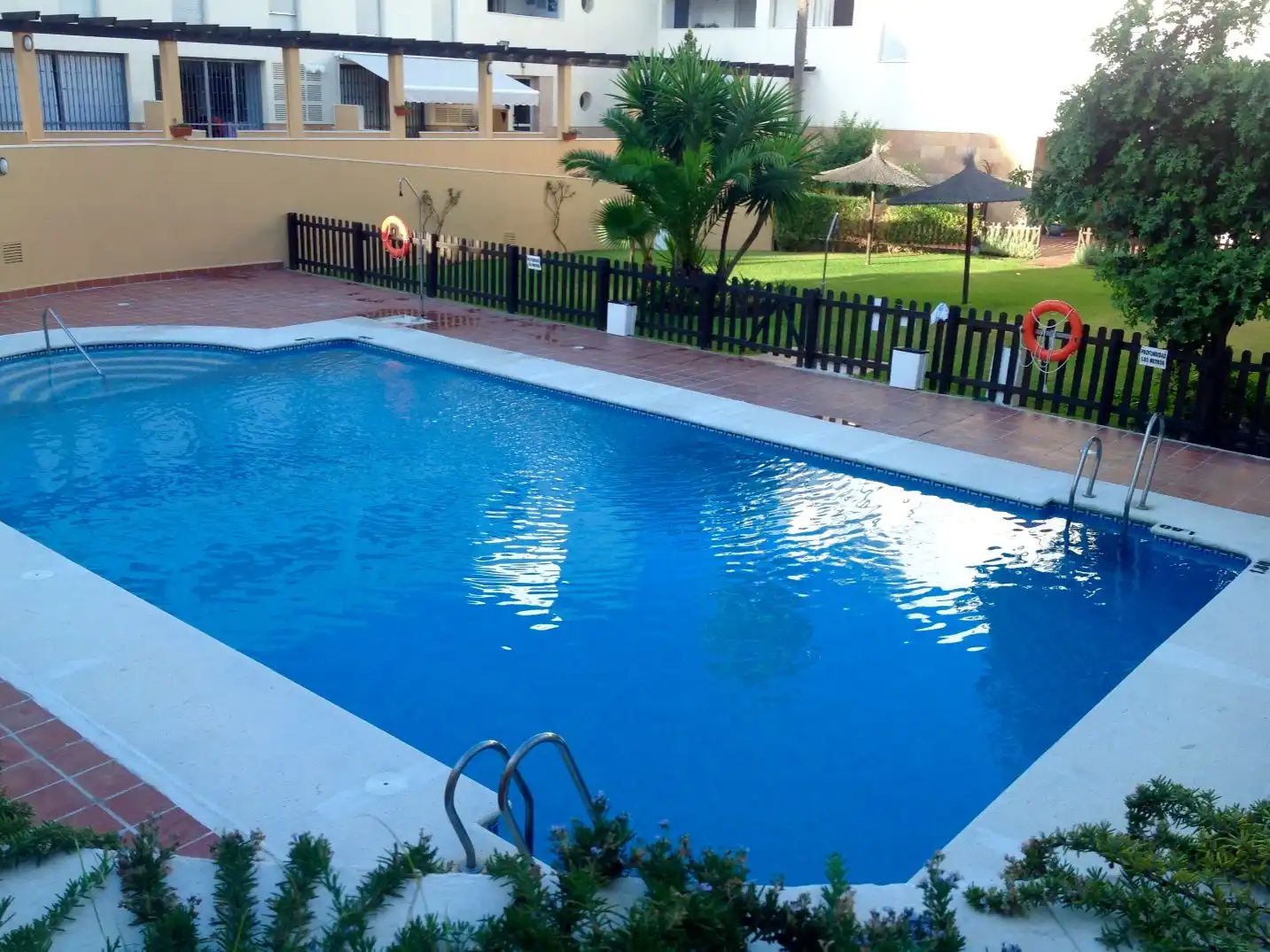 Piscina de Piso de alquiler en Las Tres Piedras - Costa Ballena