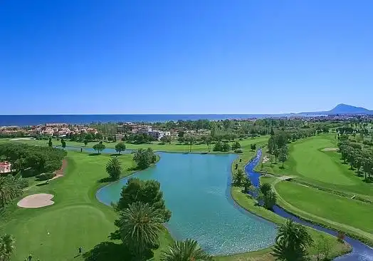 Vista exterior de Casa o xalet en venda en Oliva amb Aire condicionat, Jardí privat i Terrassa