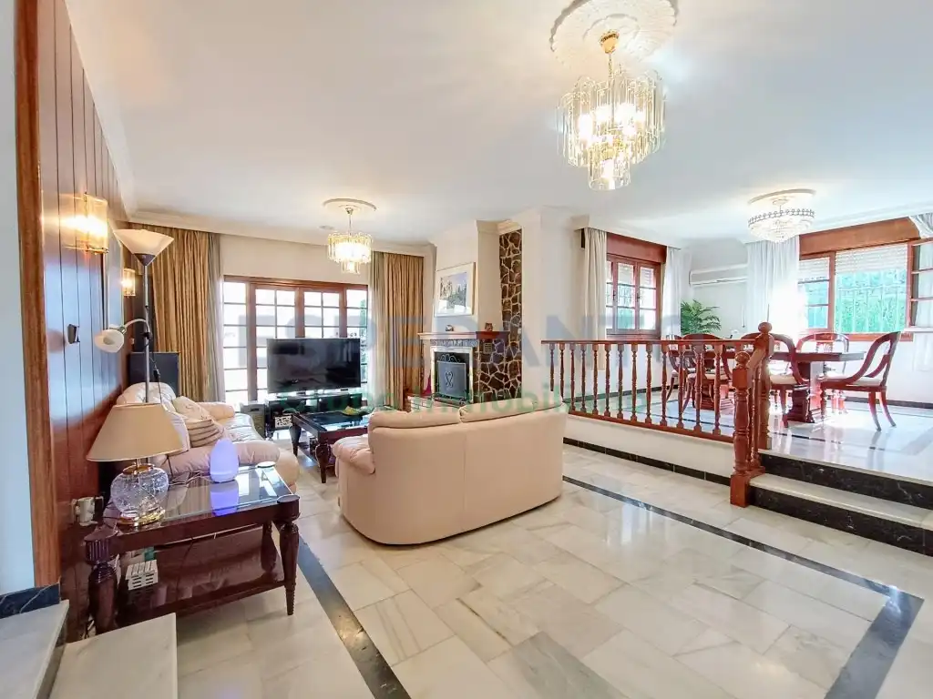Casa con piscina en venta en Calle Madre Asunción Soler, imagen 3