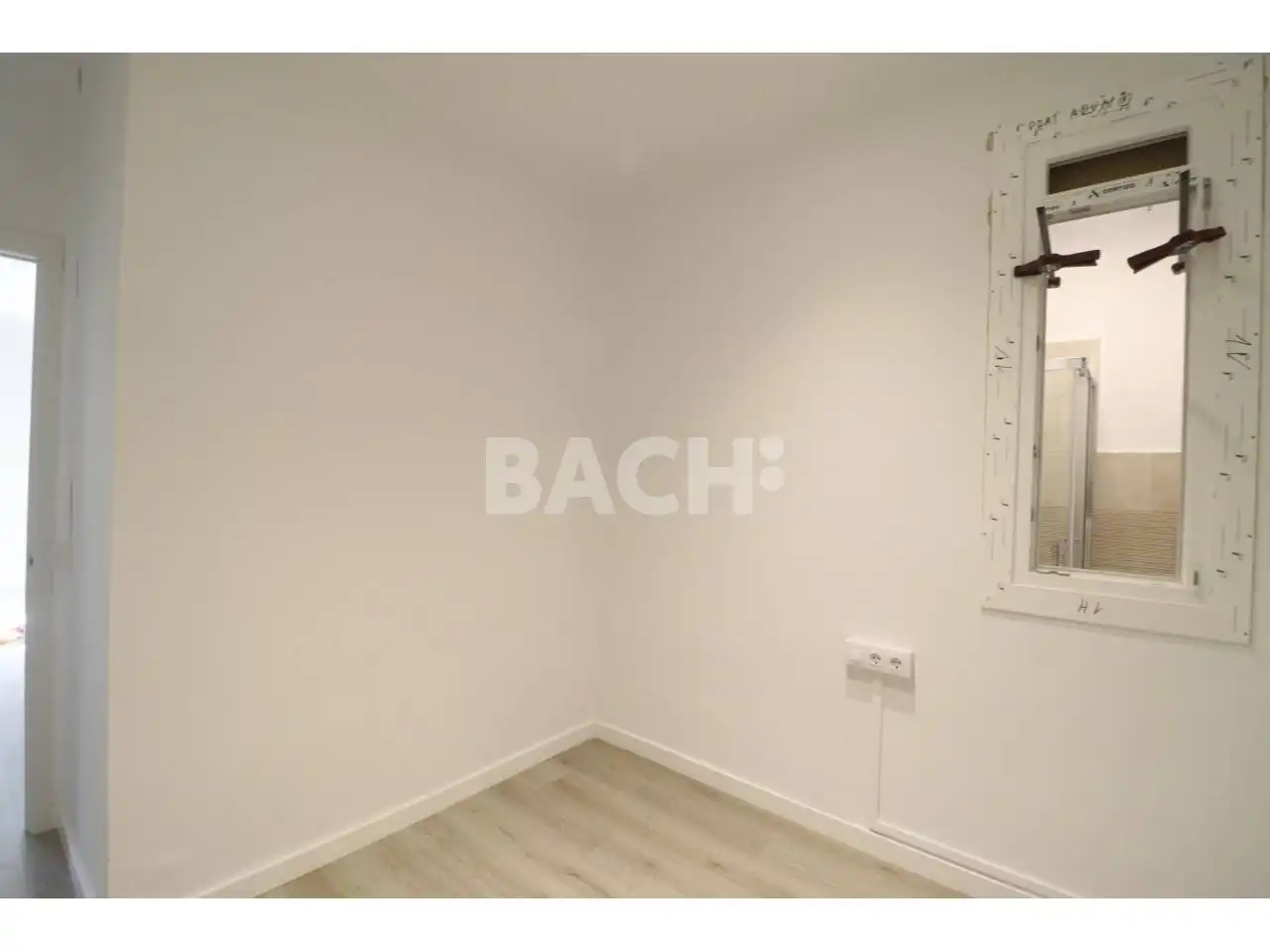Wohnung zur Miete in Vic mit Heizung, Parkett und Terrasse