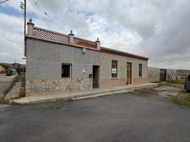 Casa rustica con giardino in vendita a Poblado Galifa